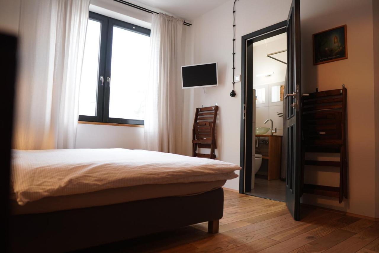 Gusto Hotel Кърнов Екстериор снимка